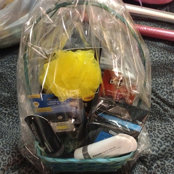 Easter baskets for sale. Read description. 🛑 don’t by read first!!!! - Picture 3 of 8